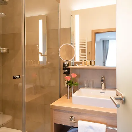 Romantik Sayn Ξενοδοχείο 4*