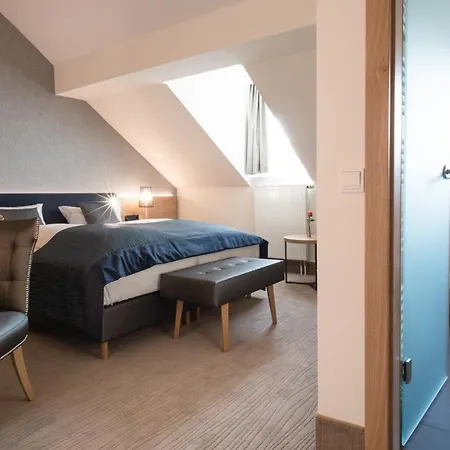 Romantik Sayn Hotell